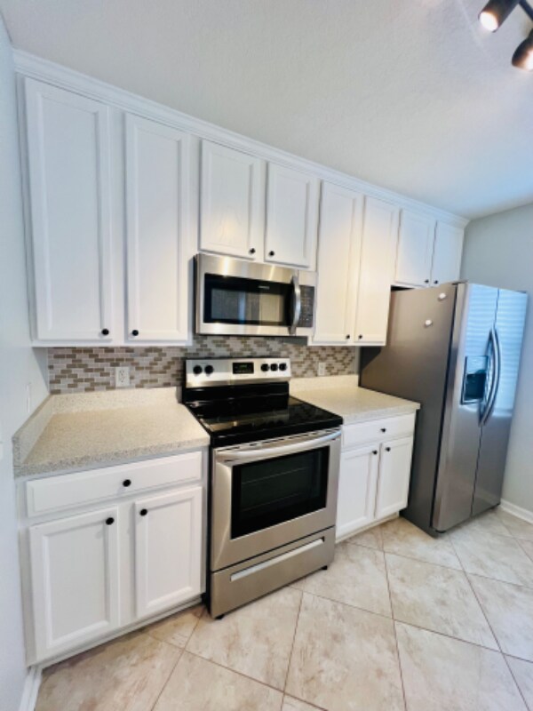 Building Photo - 3857 Island Way