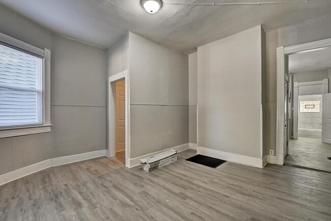 Building Photo - 1309 Wright St