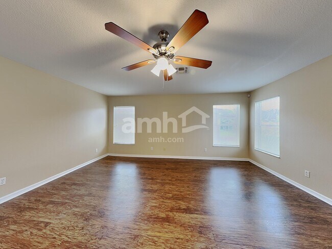 Building Photo - 15260 Perdido Dr