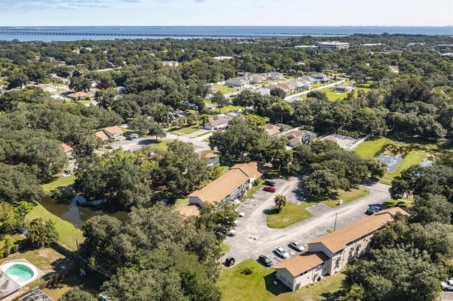 Building Photo - 2166 Bradford St