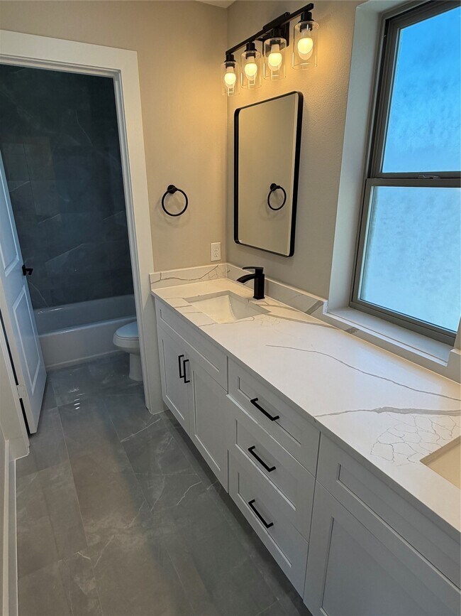 Building Photo - 2623 Liguria Ln