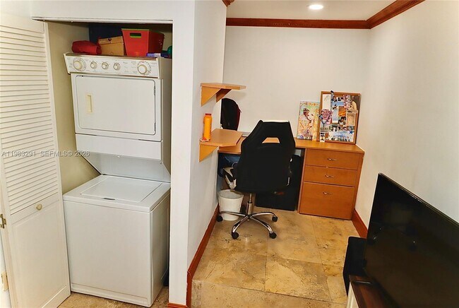 Building Photo - 9751 NW 48th Terrace