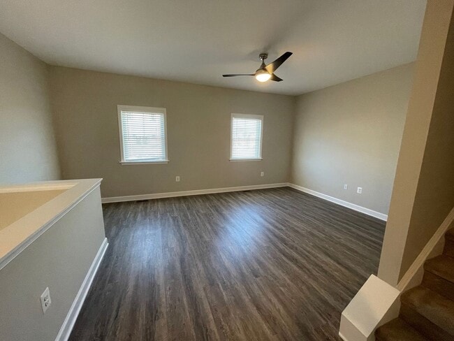 Building Photo - Spacious Luxury Townhome! Outstanding Location!