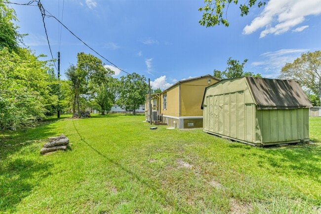Building Photo - 1749 Max Rd