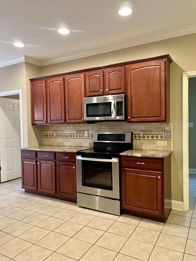 Building Photo - 4BR Home in Summer Rose with Two Primary Suites | 3,271 Sq Ft | Flexible Layout