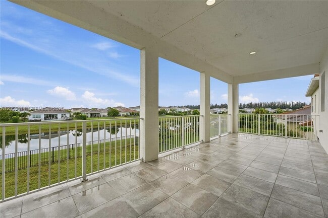 Building Photo - 15239 Goldfinch Cir