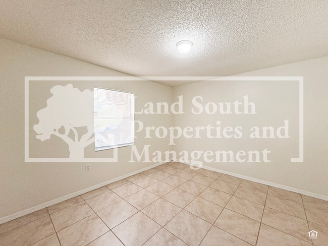 Building Photo - 730 Bebo Ln