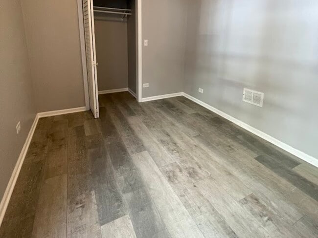 Building Photo - 1939 S Sawyer Ave