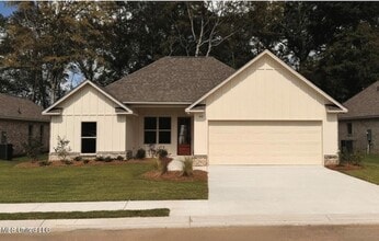 Building Photo - 412 Butternut Dr