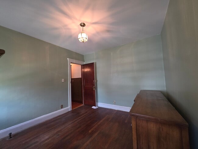 Building Photo - 97 White St