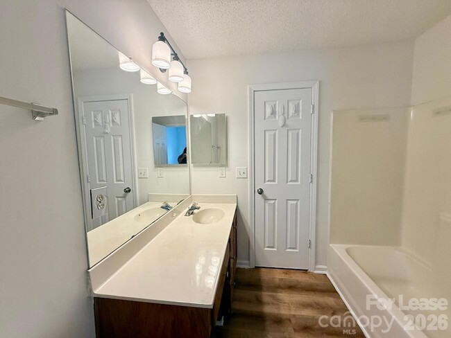 Building Photo - 15536 Asterwind Ct