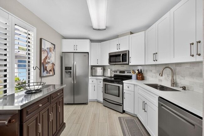 Building Photo - 406 Harbour Pointe Way