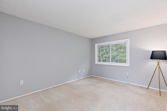 Building Photo - 1913 Encino Dr