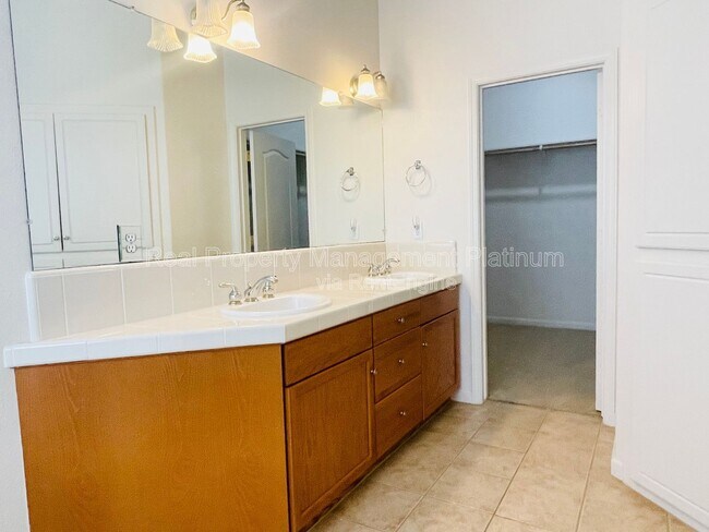 Building Photo - 2450 Magill Ave