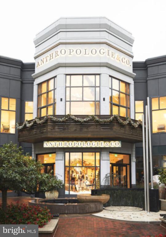 Building Photo - 5601 Beam Ct