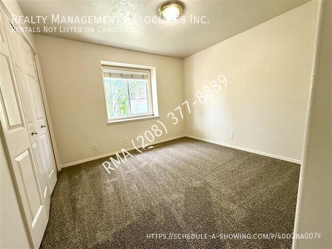Building Photo - 3756 W Patel Dr