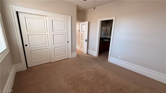 Building Photo - 496 Via Palermo Dr