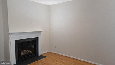Building Photo - 9640 Potters Hill Cir
