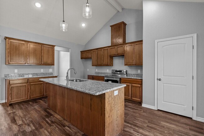 Building Photo - 412 N Wickham St