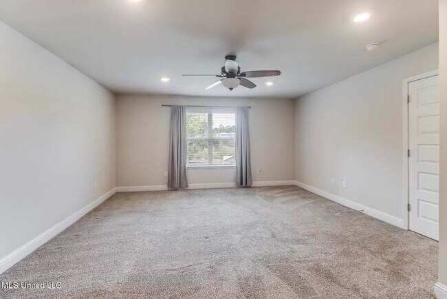 Building Photo - 6487 Eastland Cir