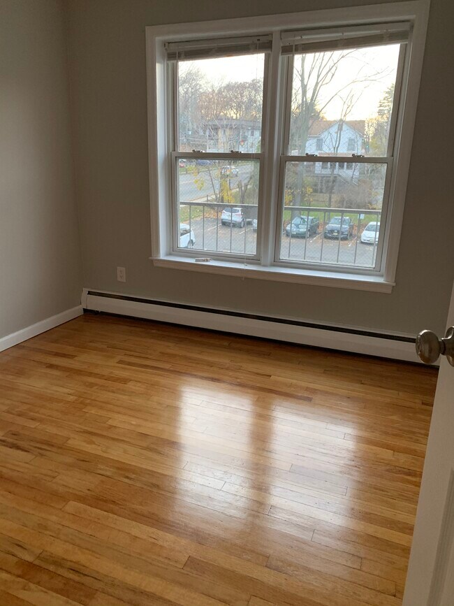 810 Bloomfield Ave 810 Bloomfield Ave Verona NJ 07044 Apartment Finder