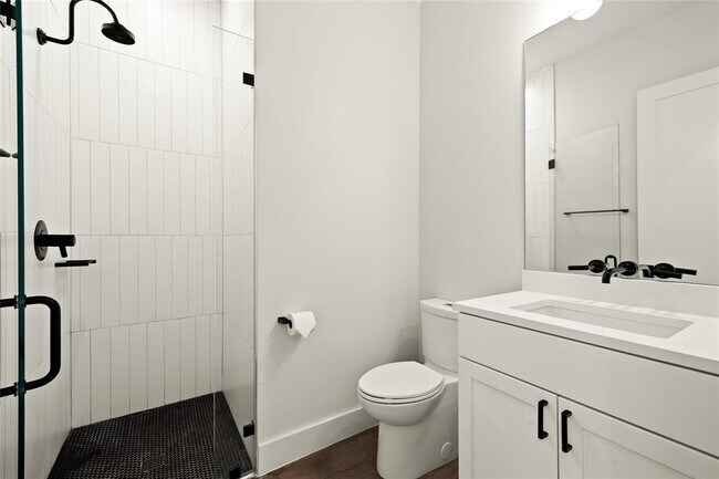 Building Photo - 510 Sacramento Dr