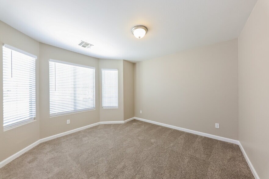 Building Photo - 16243 W Yucatan Dr