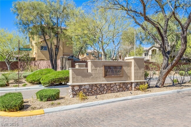 Building Photo - 10417 Badger Ravine St