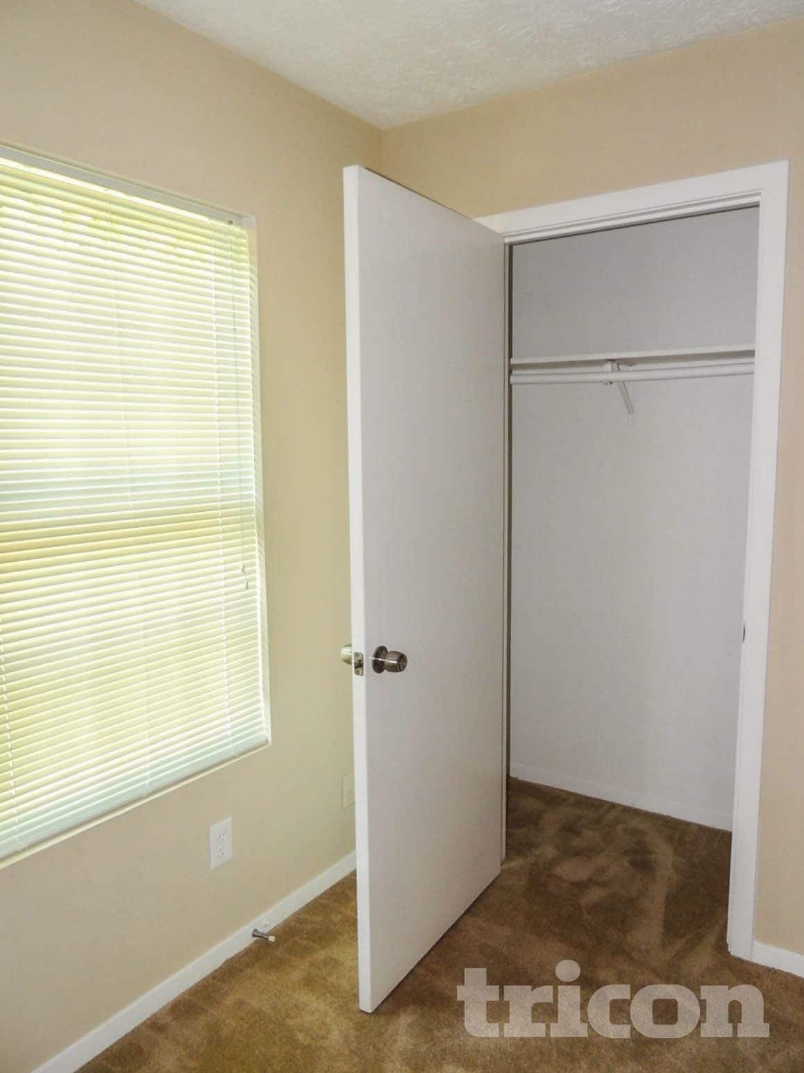 Building Photo - 6387 Laurel Post Dr