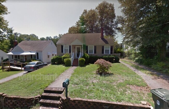Primary Photo - 11 Langley Dr