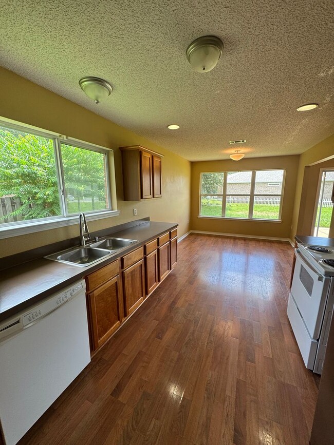 Building Photo - 3129 Border Creek Dr