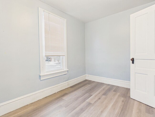 Building Photo - 4 Bedroom Single Family Home in Susquehanna Township