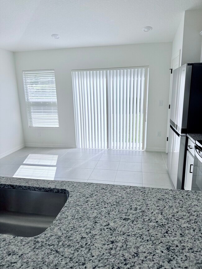 Building Photo - 10468 Wet Marsh Cv