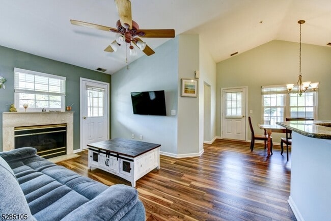 Building Photo - 5803 Tudor Dr