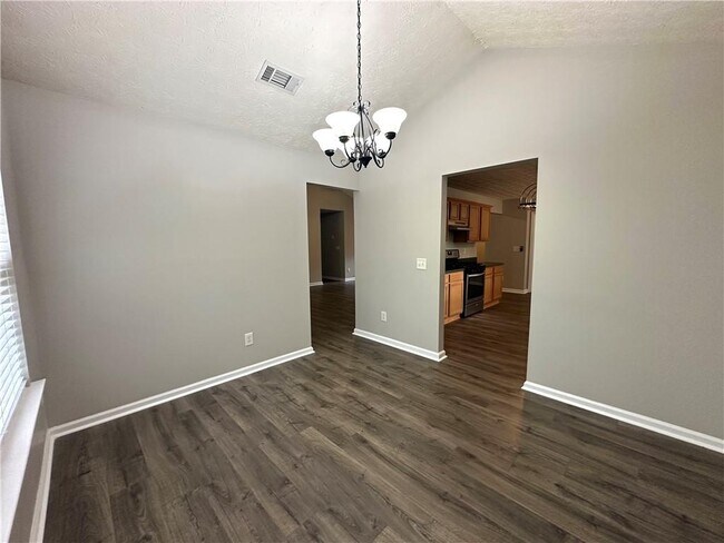 Building Photo - 1080 Hunters Crossing Ln