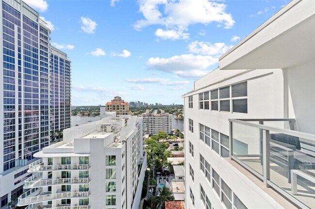 Building Photo - 209 N Fort Lauderdale Beach Blvd