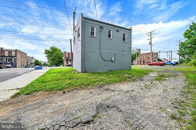 Building Photo - 2400 Annapolis Rd