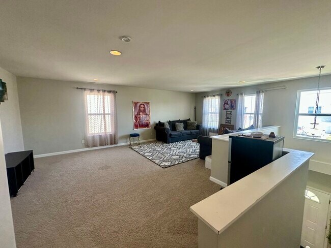 Building Photo - 2664 Solidago Dr