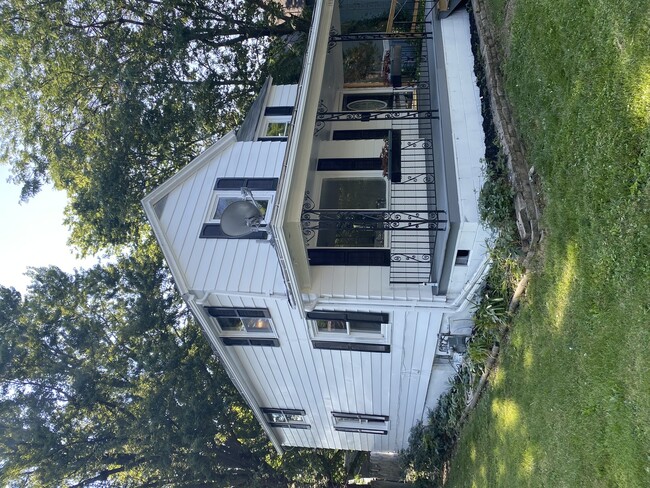 Building Photo - 440 N Cleveland Ave