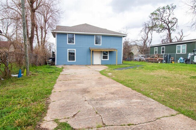 Building Photo - 3615 Legion St