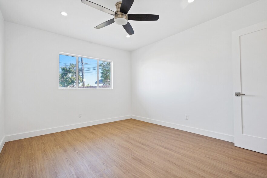 Bedroom - 920 Marine St