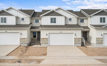 Building Photo - 937 N 215 W