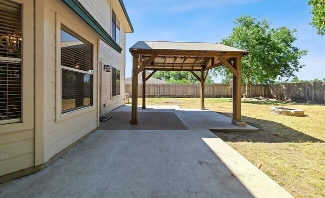 Building Photo - 2511 Jacqueline Dr