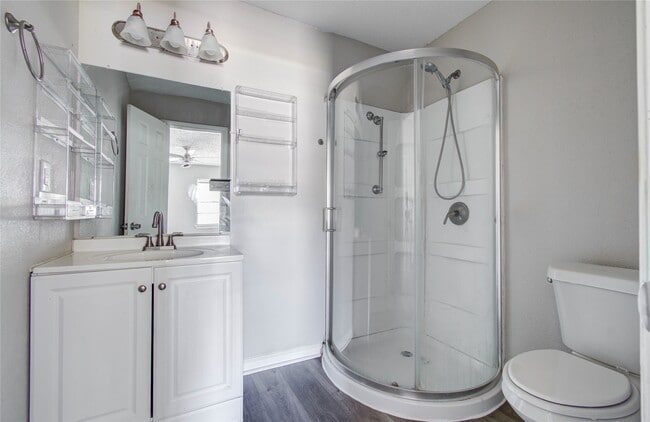 Building Photo - 1913 2nd Ave N