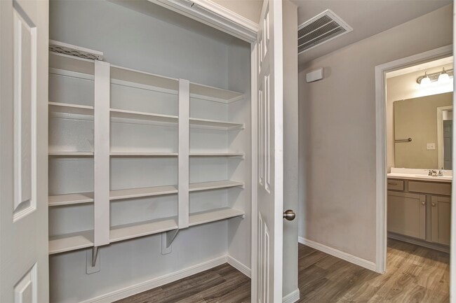 Building Photo - 10029 Ocelot Ct