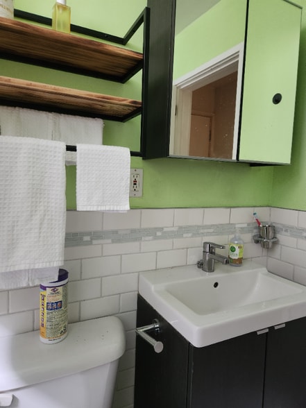 Building Photo - 4462 Whitman Ave N