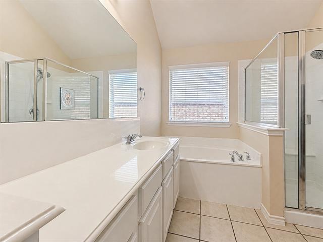 Building Photo - 1612 Warm Springs Dr