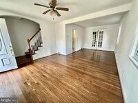 Building Photo - 3722 3rd St S