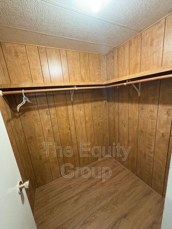 Building Photo - 26521 Rd 100