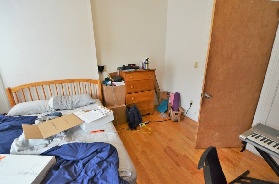 Building Photo - 33 Brookline St